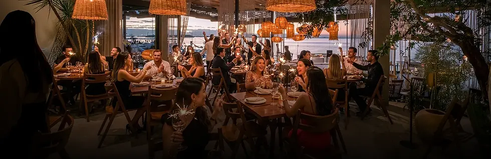 Taboo Restaurant en Cancún con vista a la laguna